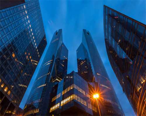 后续！保安协助女业主驱赶陌生人，业主反被捅死！保安惊呆