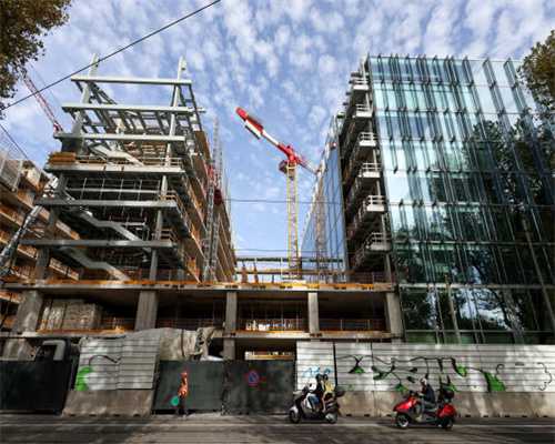 疯狂收割男人私房钱三件套？直男为“情绪”充值有点狂野