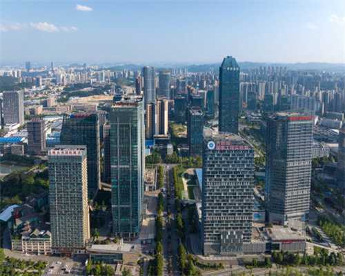 国家支持成都城市提质升级，将建成1个中心城区3个副城7个新城