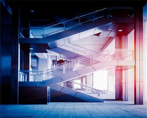 滕州左岸名郡花园洋房 楼顶违规加盖阳光房