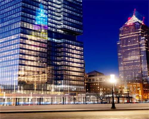 川渝首张互通互认居住证发放 领证居民：马上就去申请公租房