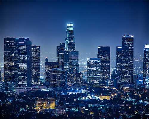 国庆7天爆卖200套、超2000组客户涌进售楼处，广州这个刚需楼盘凭什么出圈？