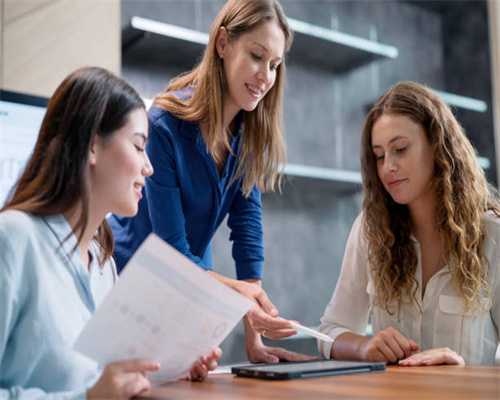 华都·金色兰庭小区16号楼居民：单元门口被电动车堵得走不动