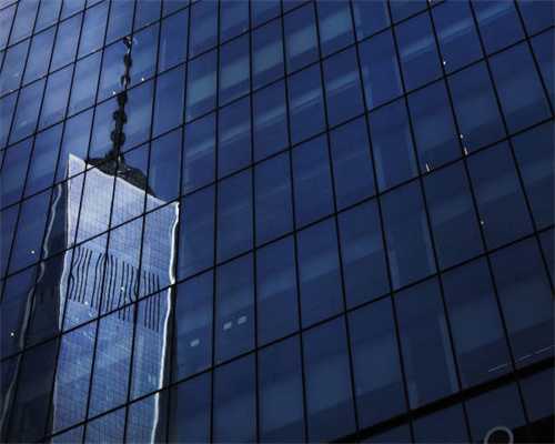 富豪花园锦城苑A座电梯设备间加锁出租 电梯维修不便成小区业主心病