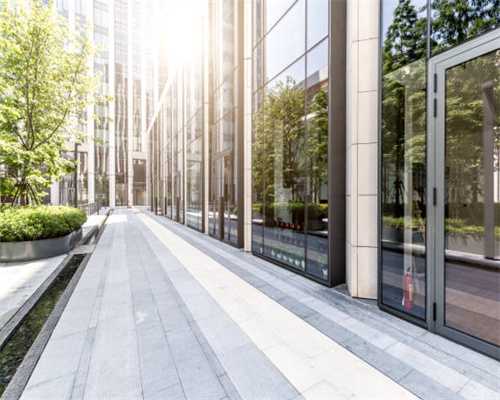 0.32容积率，99%交付率！春山明月精装中式院墅即将加推