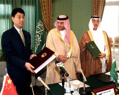 .“南湖红船”是怎么样子的？