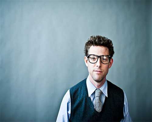 伴娘也可以租赁，一天800，事后新娘不愿付钱了，因为10元红包