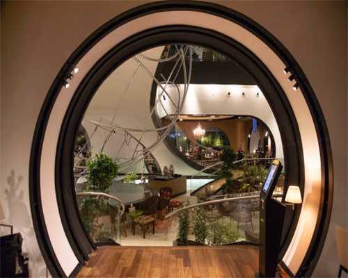 知名品牌突然关店！上午还在营业，晚上贴关门通知！消费者紧急报警，有人刚买“大礼包”，“还有好几万元”