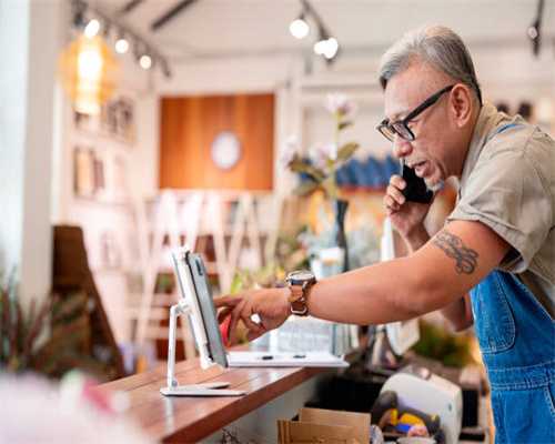 万祥紫庐营销中心开放暨郑州万科物业战略合作签约仪式举行