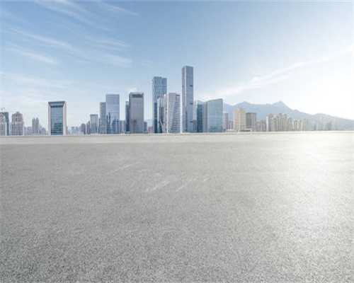 行走在故宫以东