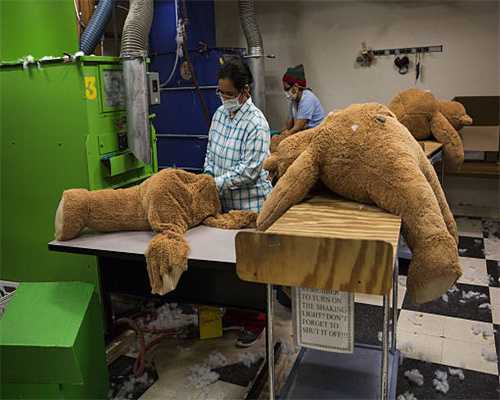 日本羽毛球混双名东野有纱宣布婚讯，今后将以“五十岚”之名参赛