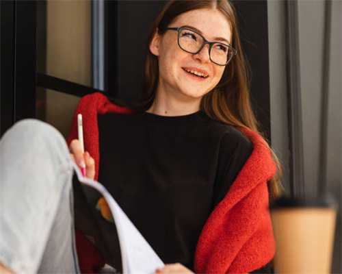 新城御景A区业主，那个“较真守门人”我们找到了